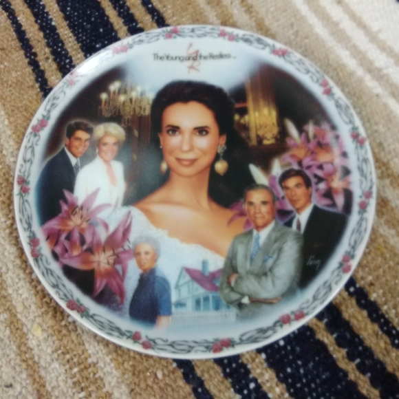 PLATE YOUNG AND THE RESTLESS DECOR HOME VINTAGE - Picture 2 of 14